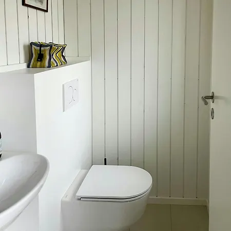 Modern 5 Minutes From The Sea *