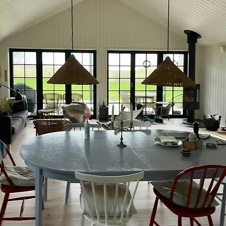 Modern 5 Minutes From The Sea *