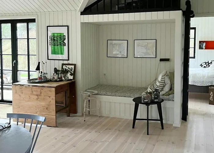 Modern 5 Minutes From The Sea Hébergement de vacances