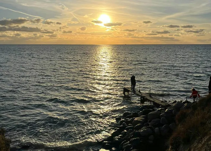 Modern 5 Minutes From The Sea Hébergement de vacances Karrebæksminde