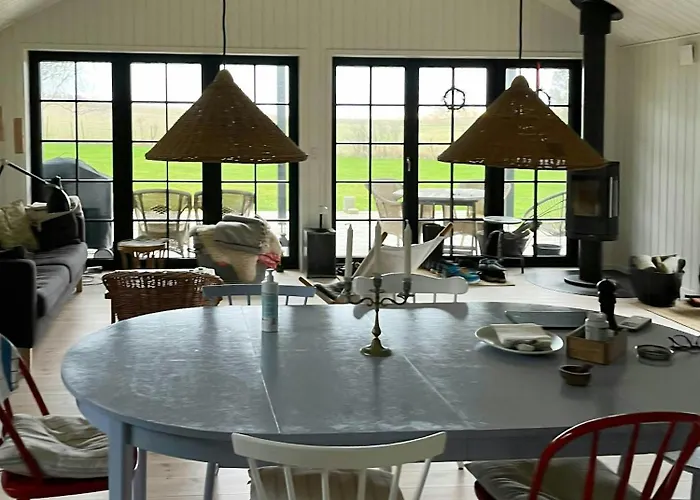 Modern 5 Minutes From The Sea *